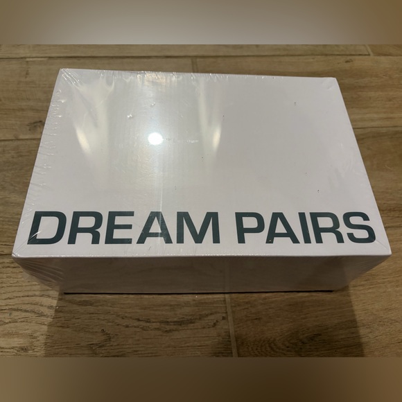 Dream Pairs Chunky Platform Mary Jane Pumps Black – Size 9 – New in Box - Picture 8 of 9